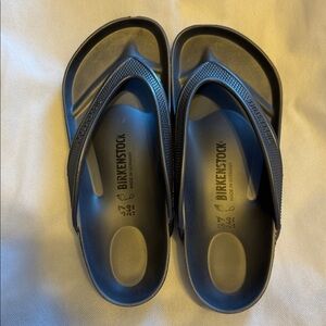 Birkenstock Flip Flop Sandals sz 6 Never worn outside